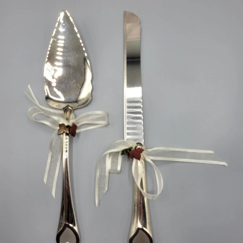Lenox Wedding Promises 2 Piece Dessert Set Knife Server Silver Handles w/ Hearts